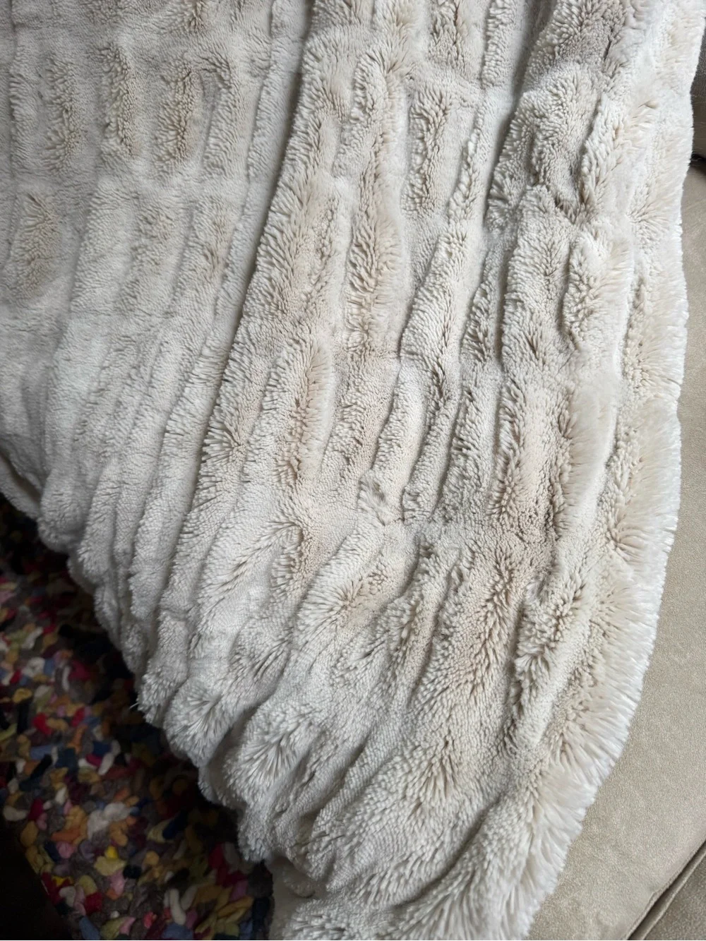 Pottery Barn Ruched Faux Fur Throw Blanket 50x60 Cream EUC